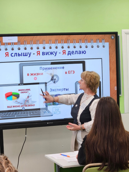Открытый урок в 10 классе по теме «Иррациональные уравнения».